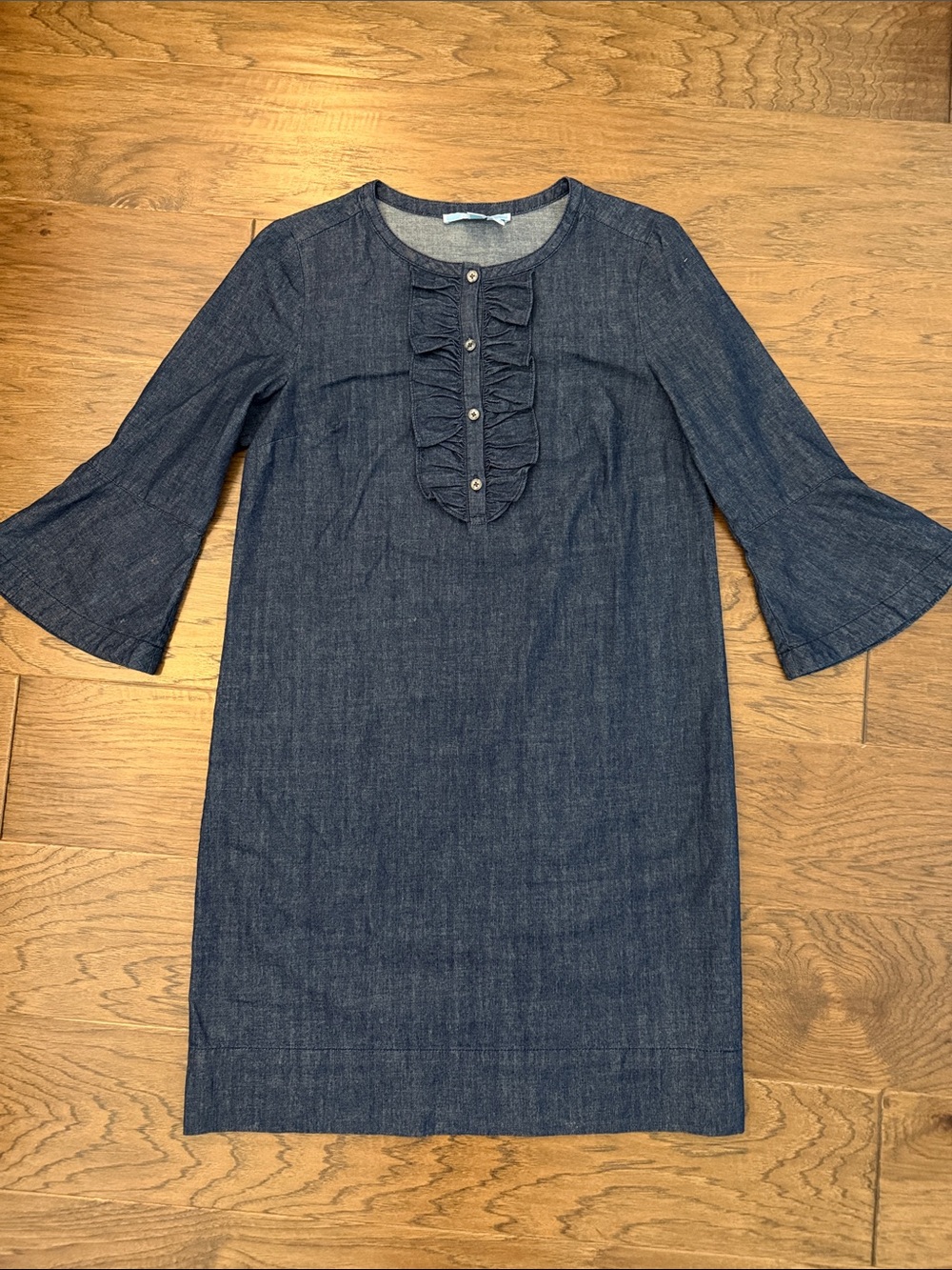 Draper James Dark Denim Sz 6 Ruffle Button-Front Bell Sleeve Shift Dress - Picture 2 of 9